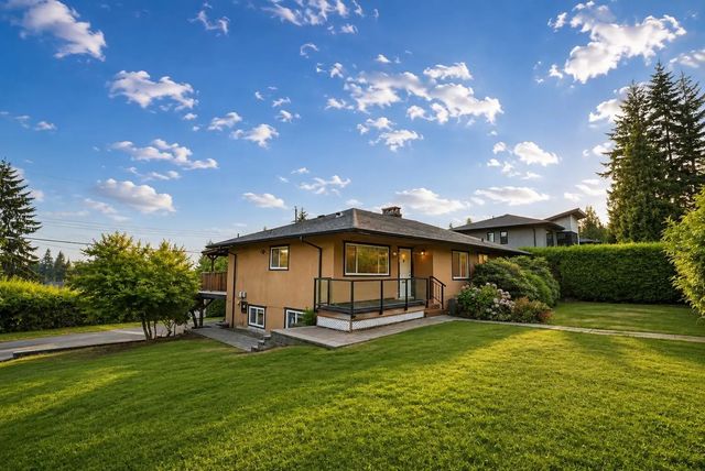 799 Donegal Place, North Vancouver