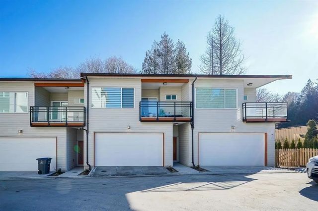 5960 142 Street 17, Surrey