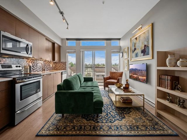 4372 Fraser Street 301, Vancouver