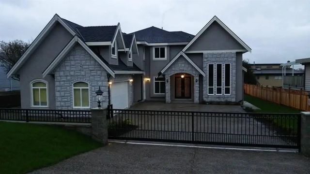 704 Quadling Avenue, Coquitlam