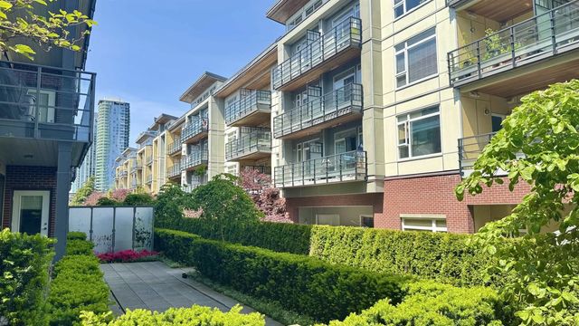 5355 Lane Street 252, Burnaby