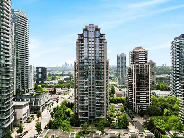 2077 Rosser Avenue 807, Burnaby