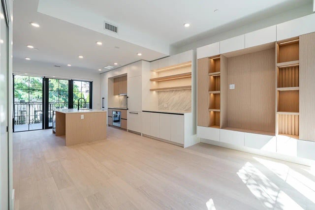 551 W 28th Avenue 107, Vancouver