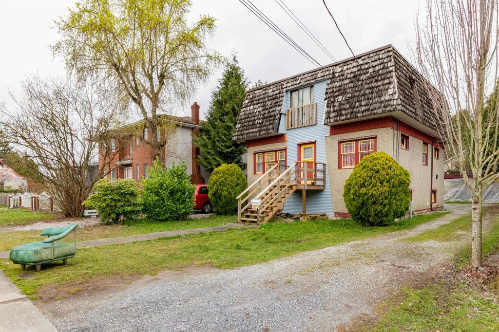 4939 Sidley Street, Burnaby
