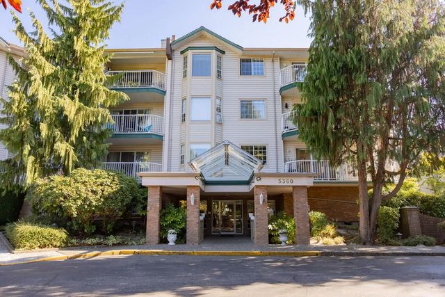 5360 205 Street 305, Langley