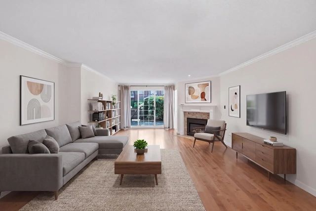 1140 55 Street 102, Delta