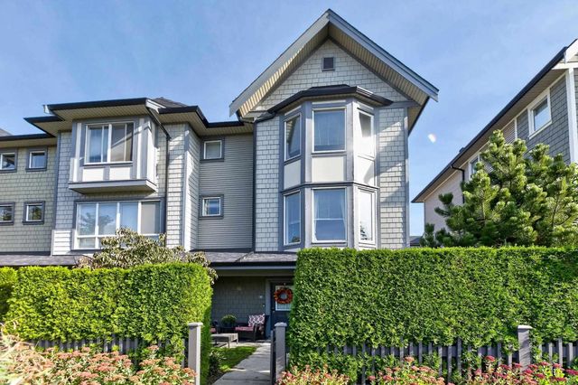 8138 204 Street 4, Langley