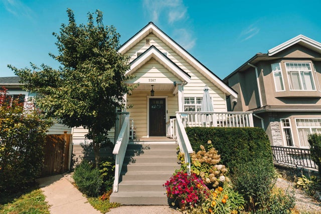 2267 Napier Street, Vancouver