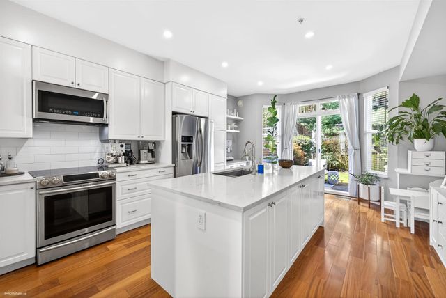 8527 Aquitania Place, Vancouver