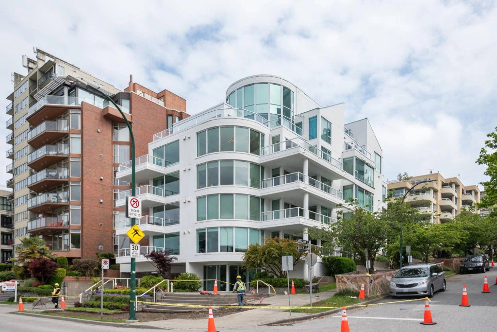 1403 Beach Avenue 5a, Vancouver