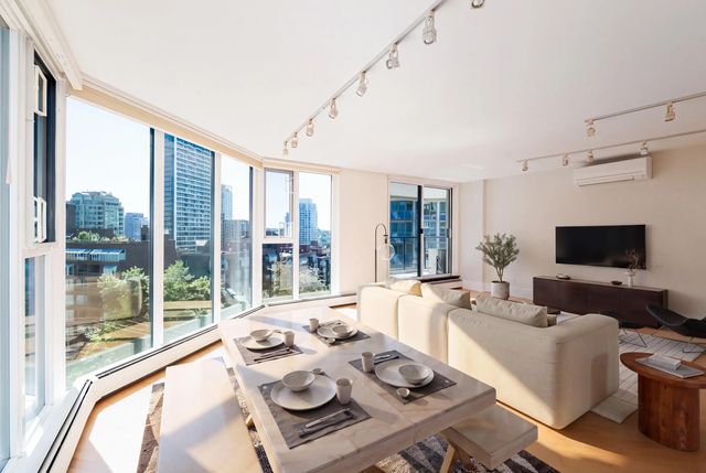 1010 Burnaby Street 905, Vancouver