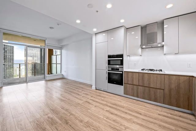 6511 Sussex Avenue 2309, Burnaby