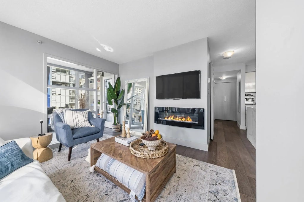 1438 Richards Street 906, Vancouver