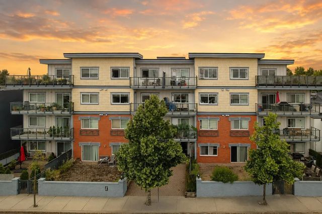 22363 Selkirk Avenue 401, Maple Ridge