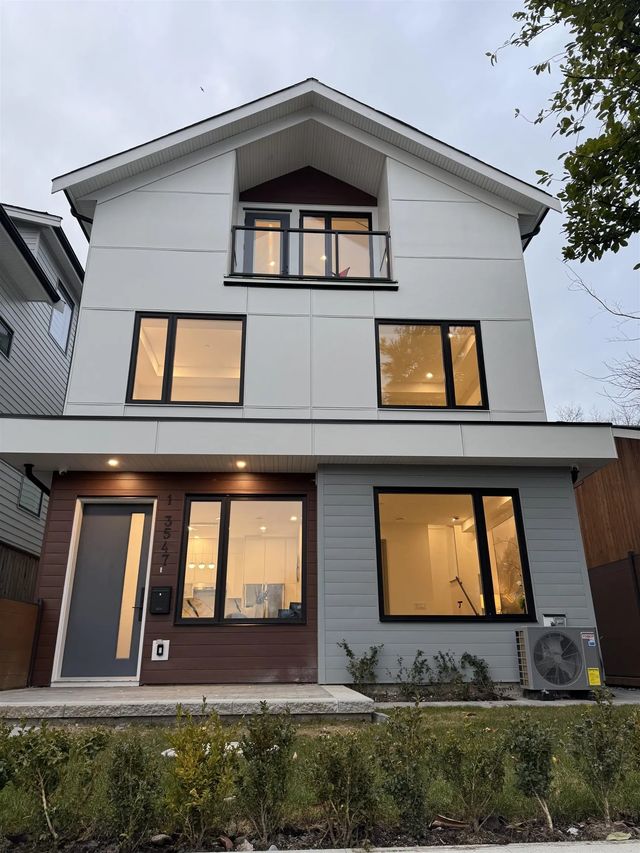 3547 E Georgia Street 1, Vancouver
