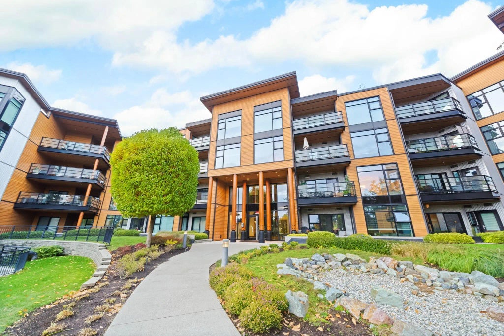 14855 Thrift Avenue 213, White Rock