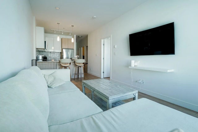 19567 64 Avenue 414, Surrey