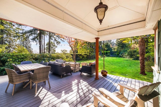 1090 W Keith Road, North Vancouver