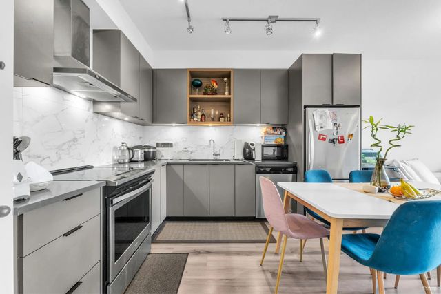 5355 Lane Street Ph47, Burnaby