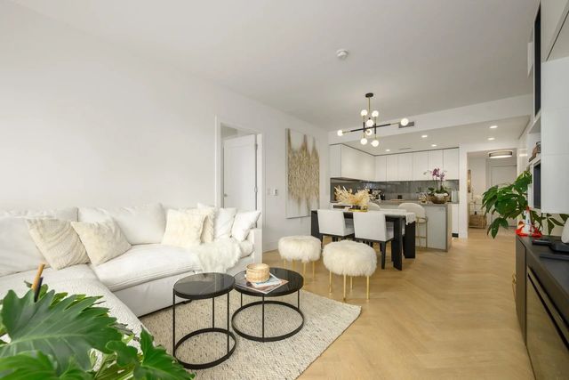 4675 Cambie Street 204, Vancouver