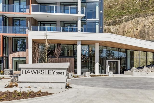 3963 Uplands Way 704, West Vancouver