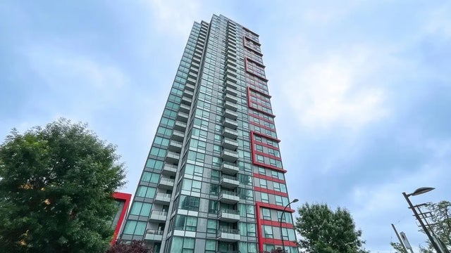 6658 Dow Avenue 907, Burnaby