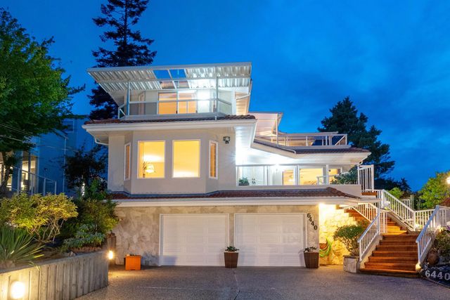 6440 Rosebery Avenue, West Vancouver