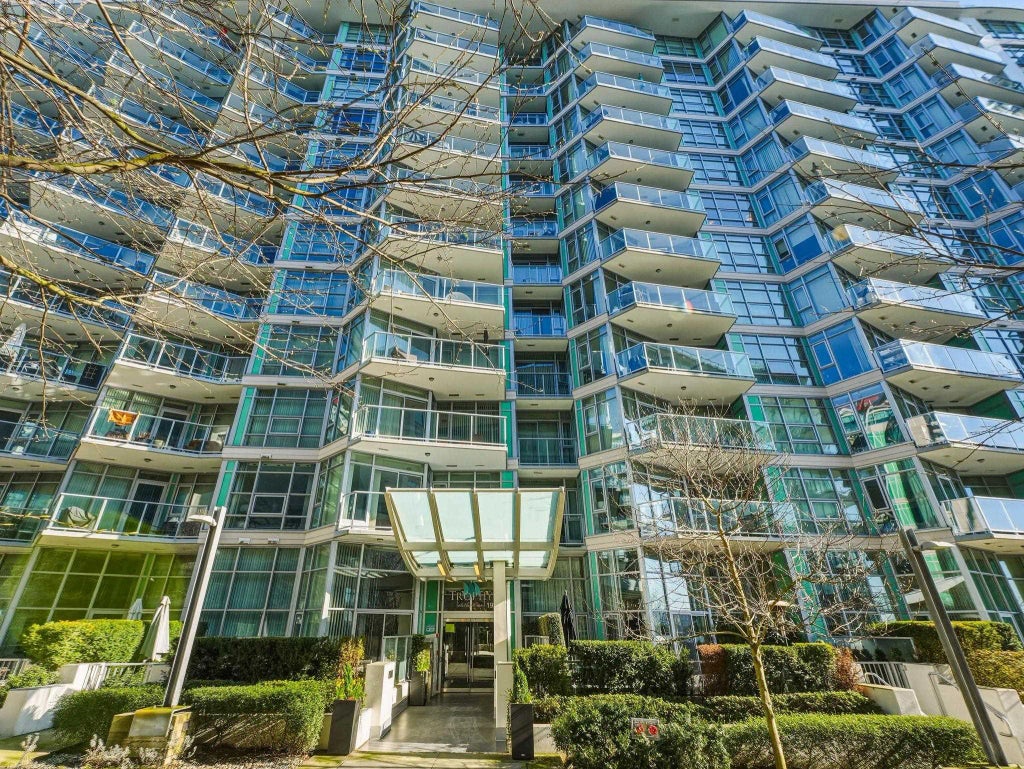 199 Victory Ship Way 706, North Vancouver