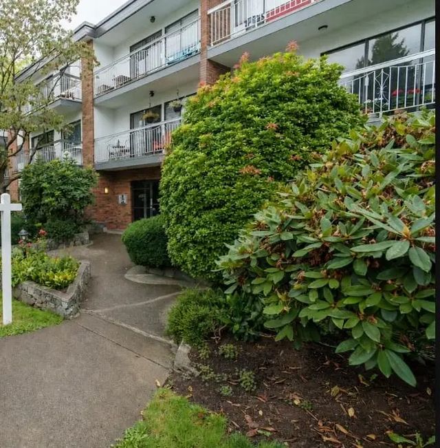 1950 W 8th Avenue 103, Vancouver