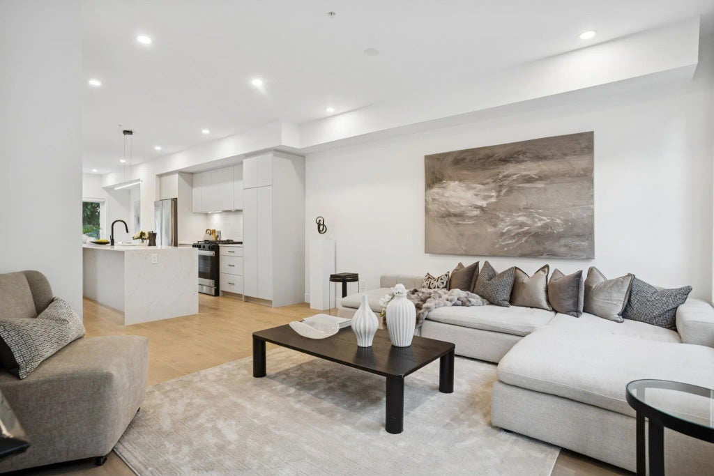 19667 55a Avenue 12, Langley