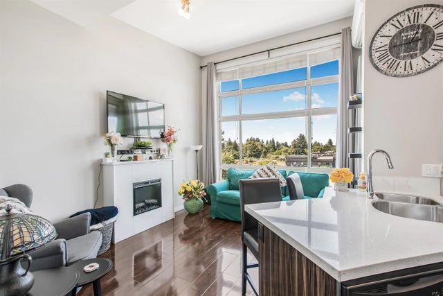 22318 Lougheed Highway 604, Maple Ridge