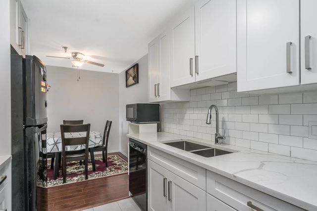 33535 King Road 215, Abbotsford