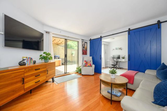 1500 Pendrell Street 104, Vancouver