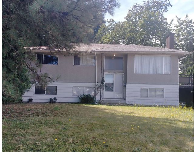 7289 4th Street, Burnaby