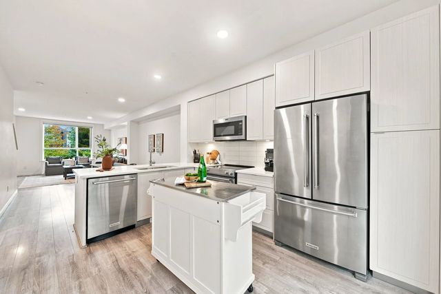 2332 Ranger Lane 3, Port Coquitlam