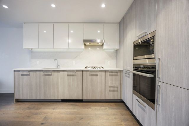 8155 Capstan Way 806, Richmond