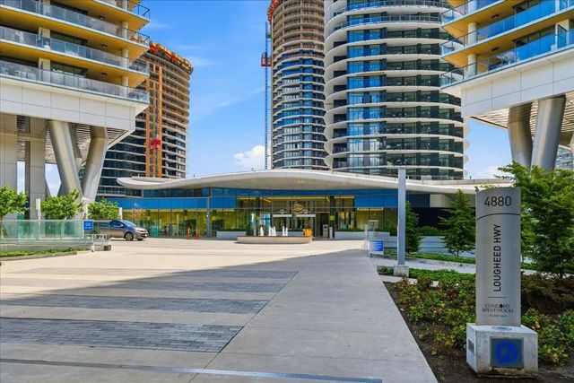 4880 Lougheed Highway 3201, Burnaby
