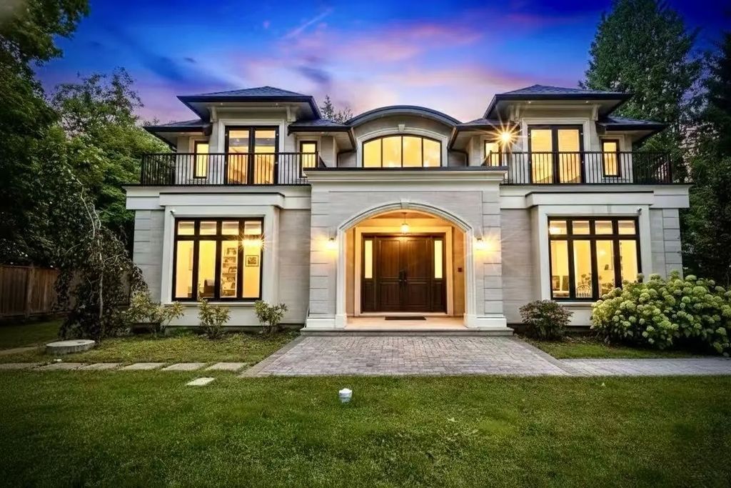 1048 Handsworth Road, North Vancouver
