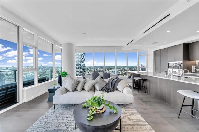 1335 Howe Street 3103, Vancouver