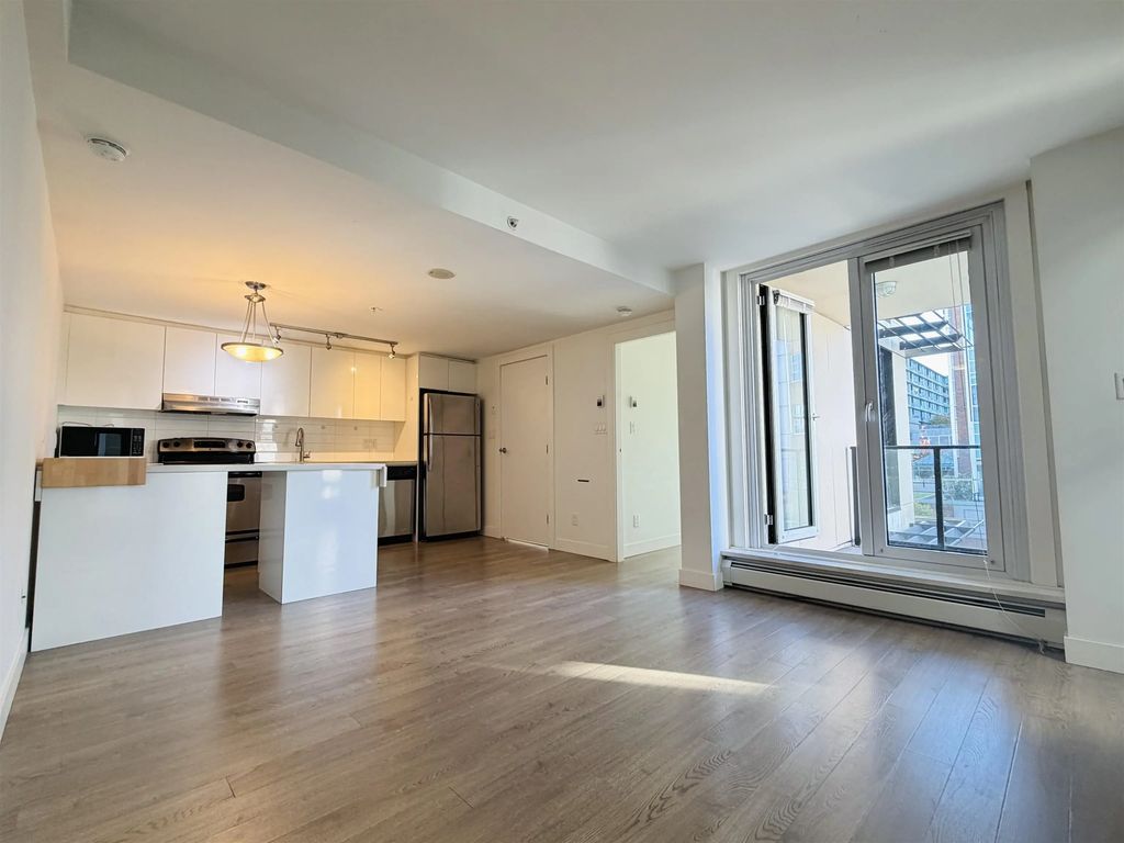 555 W 7th Avenue 603, Vancouver