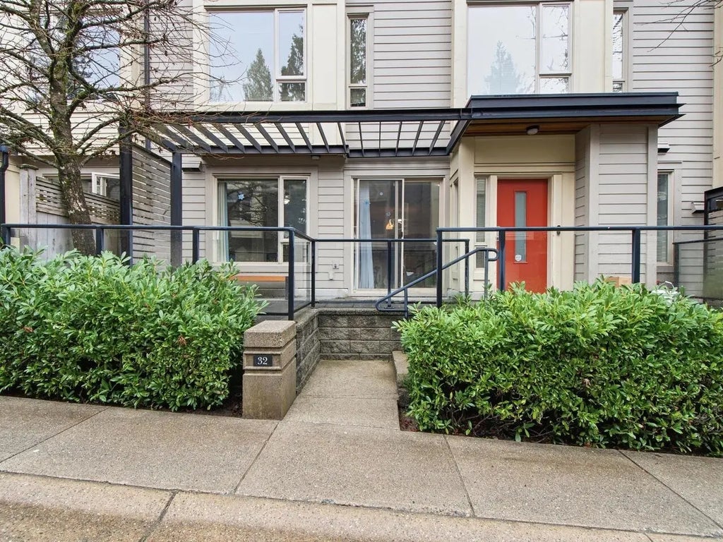 9229 University Crescent 32, Burnaby