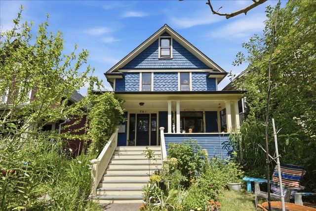 761 E 15th Avenue, Vancouver