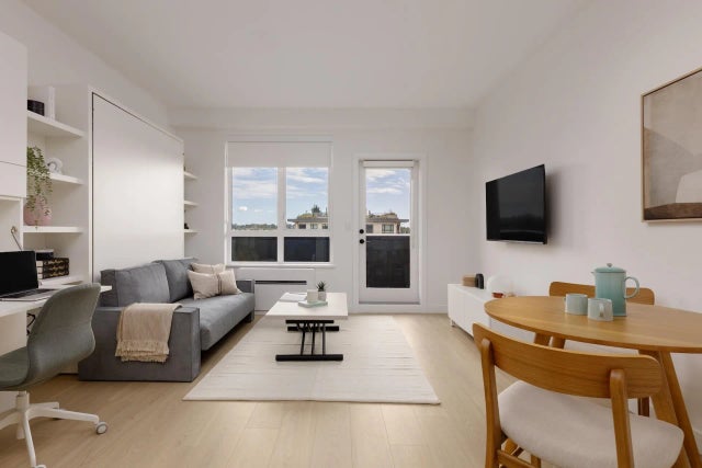 2450 Garden Drive 419, Vancouver