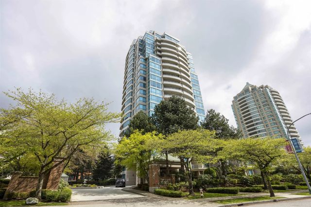 6611 Southoaks Crescent 501, Burnaby