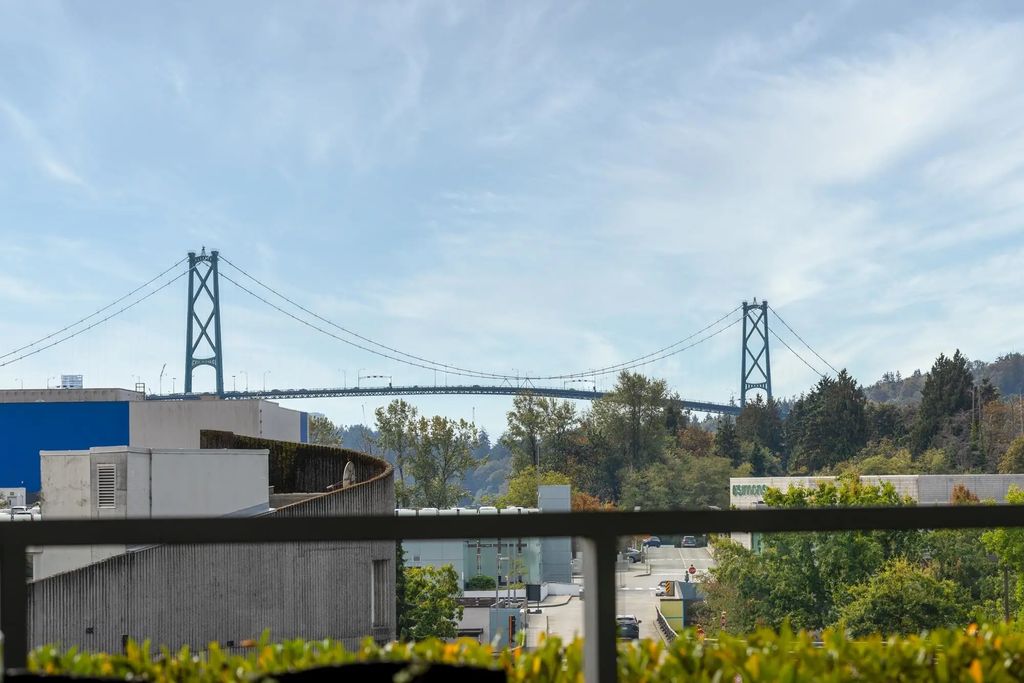 866 Arthur Erickson Place 303, West Vancouver