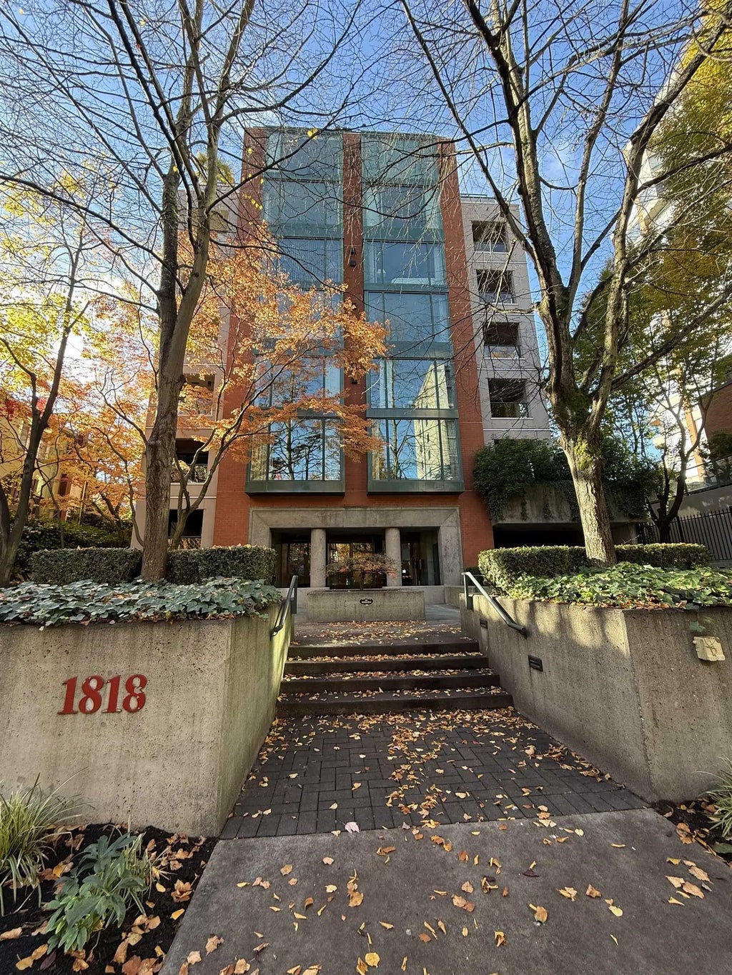 1818 Robson Street 402, Vancouver