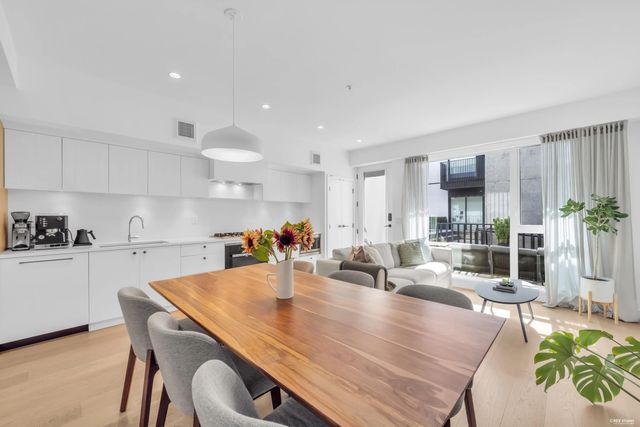 66 W King Edward Avenue, Vancouver