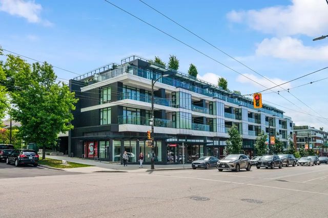 3596 W 28th Avenue 201, Vancouver