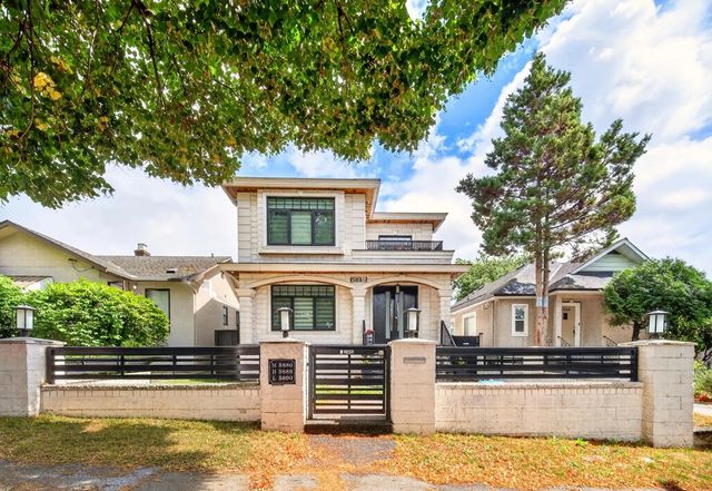 5886 Sherbrooke Street, Vancouver