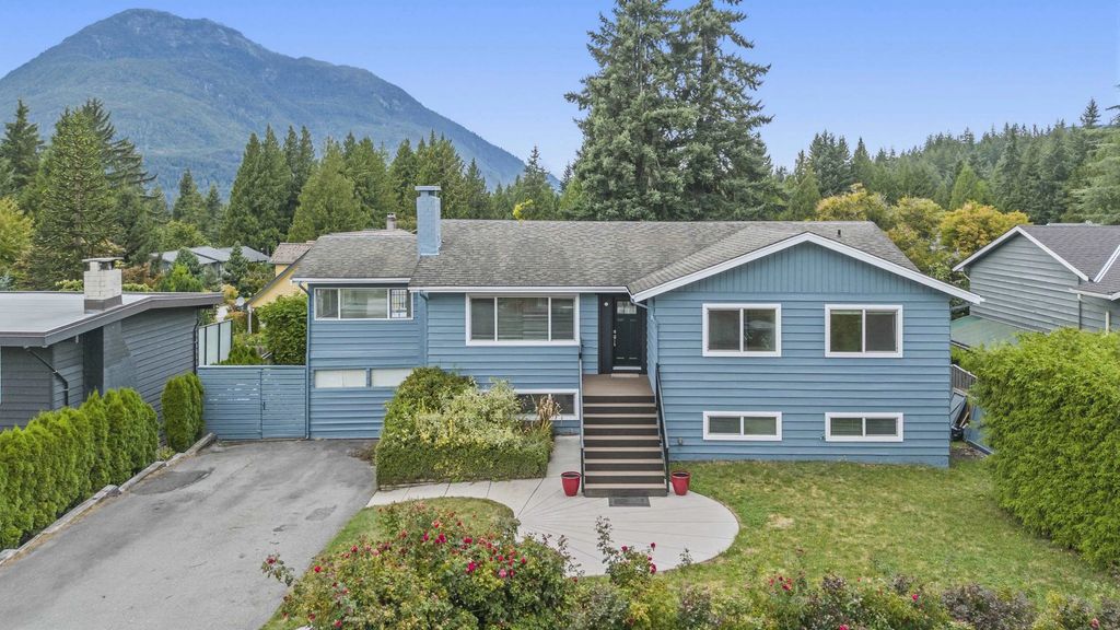 40185 Kintyre Drive, Garibaldi Highlands